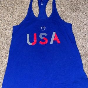 Under Armor tank top. Lightly worn and good condition. Size Small